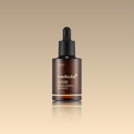 MEDICUBE Glutathione Glow Serum, Suero Facial Iluminador con Glutatión Liposome 5% y Niacinamida 5%, Ayuda a Mejorar la Luminosidad y la Apariencia del Tono de la Piel, 30 ml