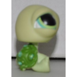Littlest Pet Shop Turtle #321 (Green, Blue Eyed, Green Shell, (Retired) Collector Toy - LPS Collectible Replacement Single Figure - Loose (OOP Out of Package & Print)