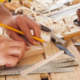 Double Head Hammer with Wooden Handle, Comfortable Grip, Rust Resistant Engineer Hammer for DIY Projects Professional Construction Jobs Iron Rust Removal and Metalwork