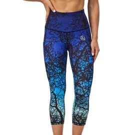 Butt Lifting Capri Legging for Women Yoga Capris with Pockets for Women High Waisted Yoga Pants Capri Printed Night Forest Large