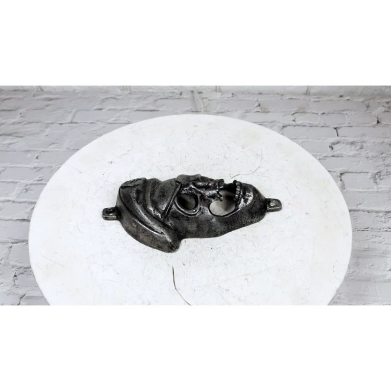 Silver Bone Chilling Pirate Buccaneer Skull Skeleton Wall Beer Bottle