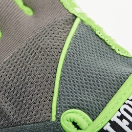 LEONE 1947 Gym Lifting Gloves, Unisex, Body Building, Fingerless, Gel Pad, Velcro Closure, Breathable, Large Size, Green, AB712