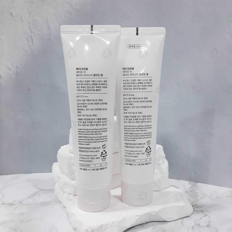 1+1 Make Prem Safe Me Relief Moisture Cleansing Foam Double