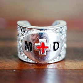 Stethoscope Pendant (MD)