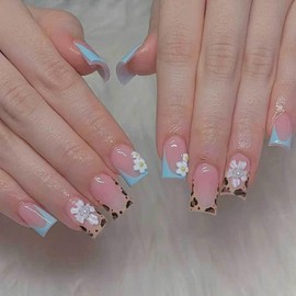 24Pcs Flower Press on Nails Short Square Fake Nails with Floral Rhinestone Design French Tip Acrylic Nails Cute Glue on Nails Full Cover Nude Pink False Nails Summer Stick on Nails for Women Decor