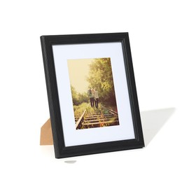 KTKDE 5x7 Black Picture Frames, Display Pictures 4x6 photo with Mat or 5x7 photo without Mat,Real Glass - Modern Style Wood Composite Frame for Table Top and Wall Mounting