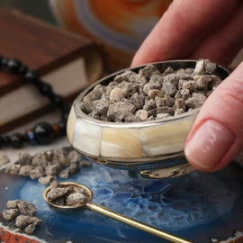 NKlaus 100 g Benzoin Sumatra Incense Resin Natural Pure Incense Balsam Spicy Bitter Styrax Benzoin 1462