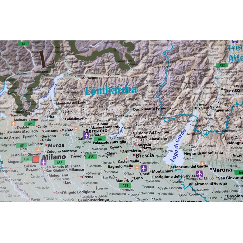 Large map of Italy with full lamination (wall map) 39