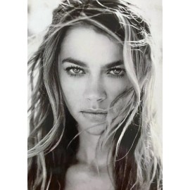 ‘Denise Richards’ Sexy Movie-Star Model And Famous Celebrity 5X7 “CLOSE-UP” WOW!