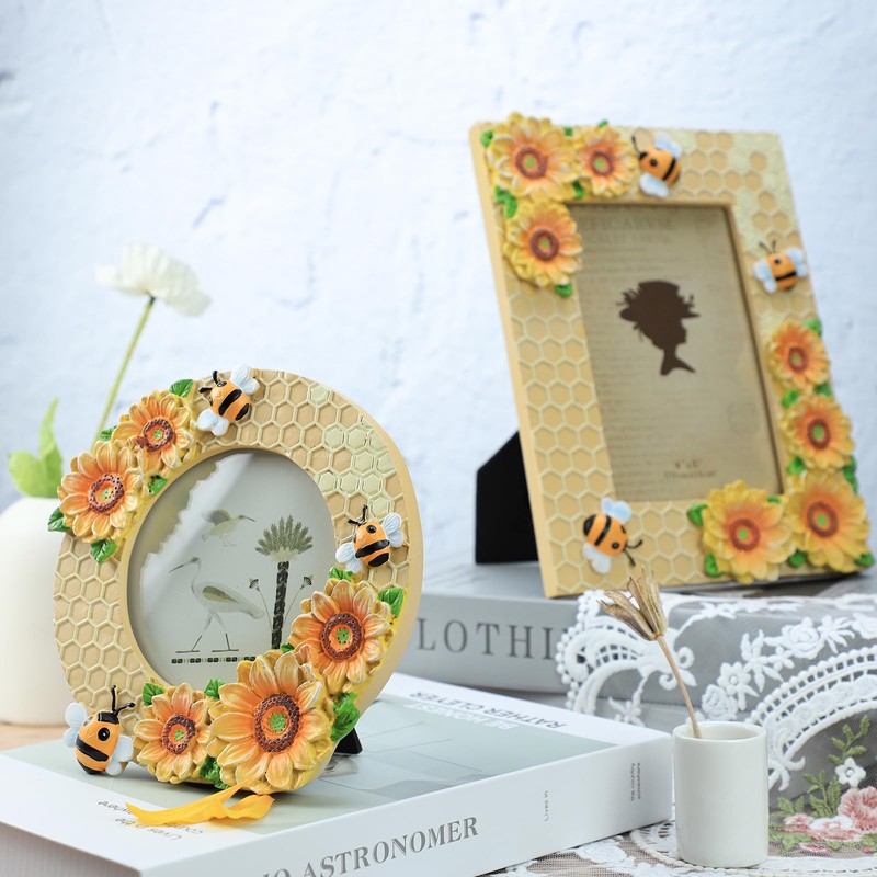 Bicuzat 3D Embossed Sunflower and Bees Pattern Resin Card Frame