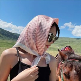 GIMIRO Women's 70 x 70 cm Scarf Simulated Silk Flowers Scarf Tie Houndstooth Bandana, A01 Houndstooth Orange