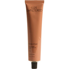 + Lux Unfiltered- Tu fuente de juventud: N°24 ayuda sin esfuerzo a minimizar los signos visibles del envejecimiento con manteca de semilla de cacao, manteca de karité, aceite de argán, ácido hialuróni