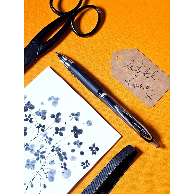 uni-ball UMN-207 SigNo 207 Rollerball Gel Pens. Premium Retractable Medium