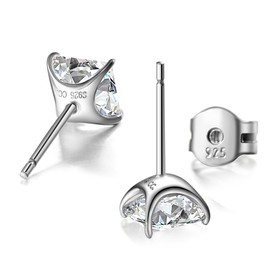 "STUNNING FLAME “18K Gold Plated Sterling Silver Princess Cut Cubic Zirconia Stud Earrings for men women(w-6)