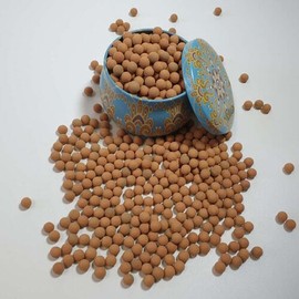 Biotite ball beads 6mm far infrared mineral mica ceramic ball health healing pillow material bed car interior accessories tool recommendation / 흑운모 볼 구슬 6미리 원적외선 광물 운모 세라믹볼 건강 힐링 배게재료 침대 차량인테리어 소품 도구 추천