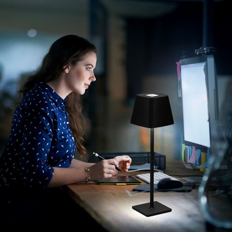 Table Lamp 2000mAh Rechargeable Metal Table Light Decorative Modren Desk