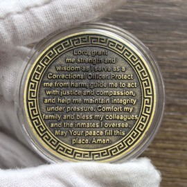 Strugglejewelry Correctional Officer Prayer Challenge Coin - Integrity, Safety, Respect, Justice Inspirational Coin with Protective Case