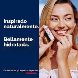 Aquaphor Barra de reparación de labios de inspiración natural con aceite de coco y manteca de karité natural, bálsamo labial hidratante que alivia inmediatamente la sequedad, barra de 0.17 onzas