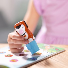 Melissa & Doug Melissa & Doug Sticker Wow!? 24-Page Activity Pad and Sticker Stamper, 300 Stickers, Arts and Crafts Fidget Toy Collectible Character C Dog Creative Play Travel Toy for Girls and Boys 3+