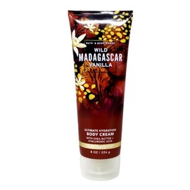 Wild Madagascar Vanilla Ultimate Hydration Body Cream Bath and Body 8 oz / 226 g features a blend of wild Madagascar accord, African pear, and wild jasmine