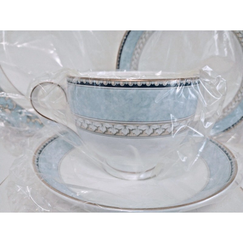 Noritake Alsatia New Lineage 5PC Place Setting Bone China 4758