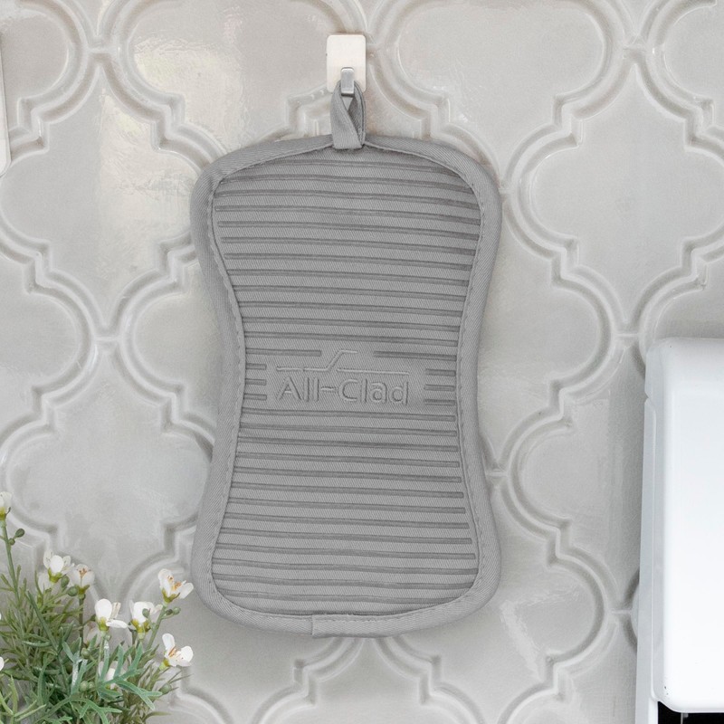 All-Clad Premium Pot Holder & Hot Pad: Heat Resistant to